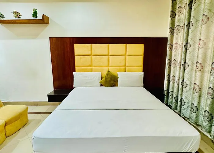 Hotel Pak Continentall Multan