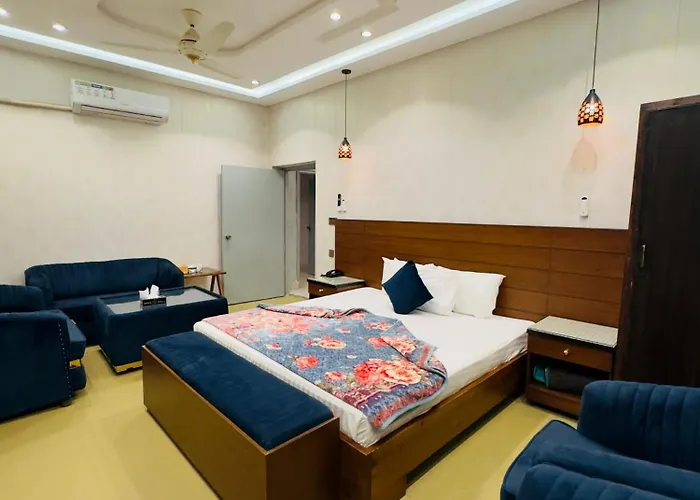 Unique Hotel Multan